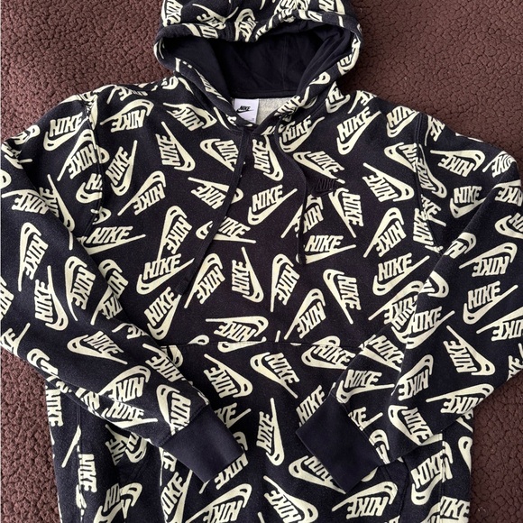 #359 Nike NSW Essential All Over Print Hoodie Pullover DD4847-010 Men’s small - Picture 5 of 16